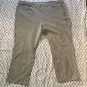 Cutter and Buck chino’s